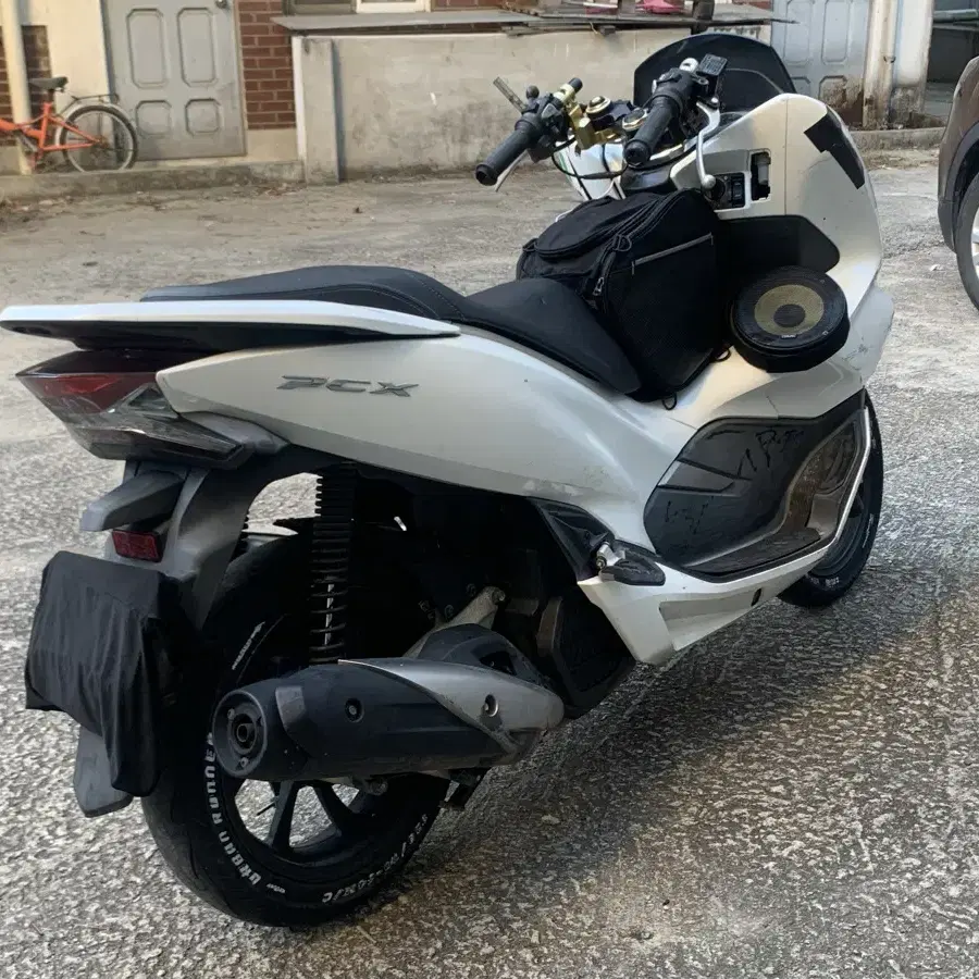 Pcx 20년식 대차