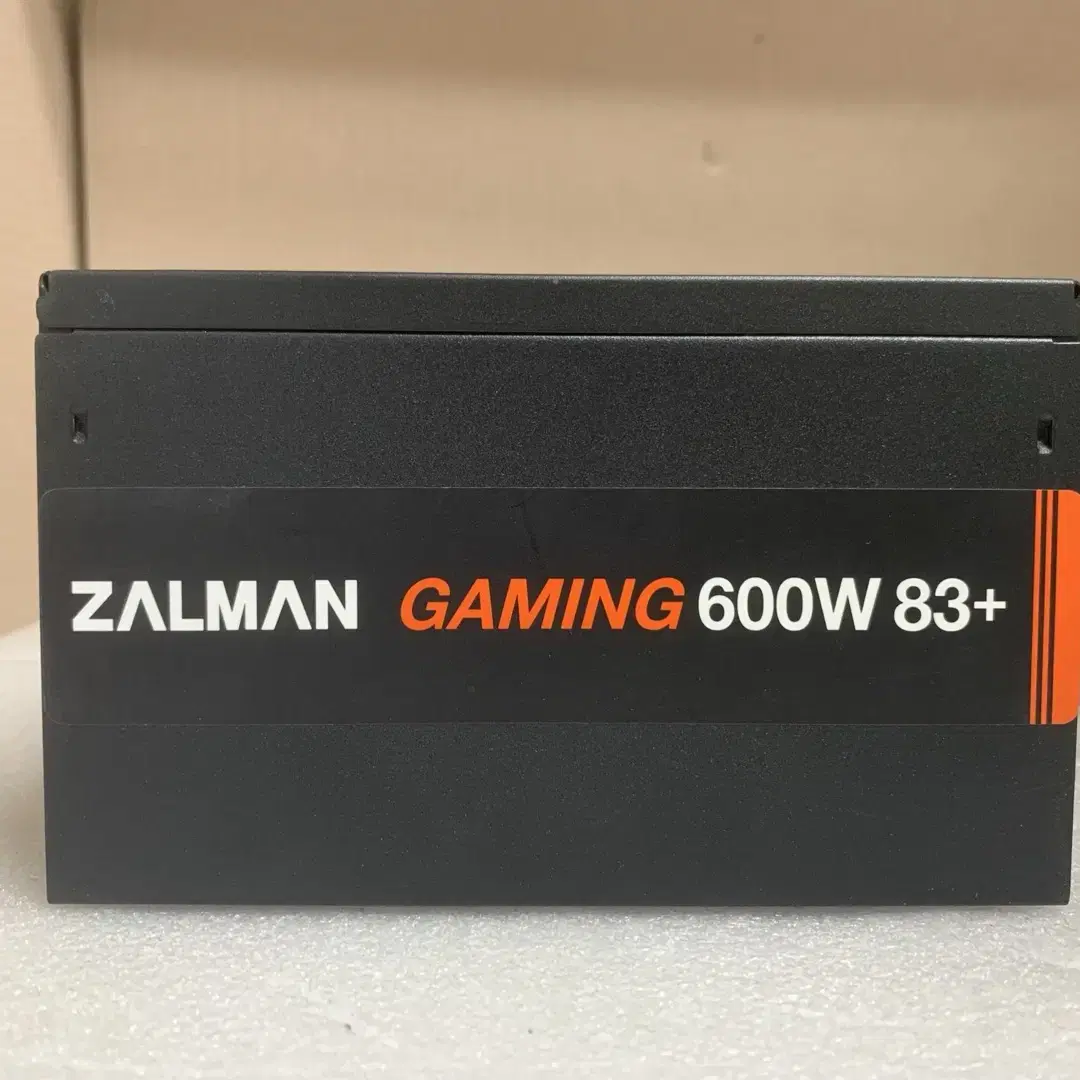 잘만(ZALMAN) Gaming 600W 83PLUS(ZM600-XE)