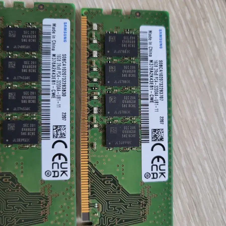 램 삼성 DDR4 16GB 팝니다