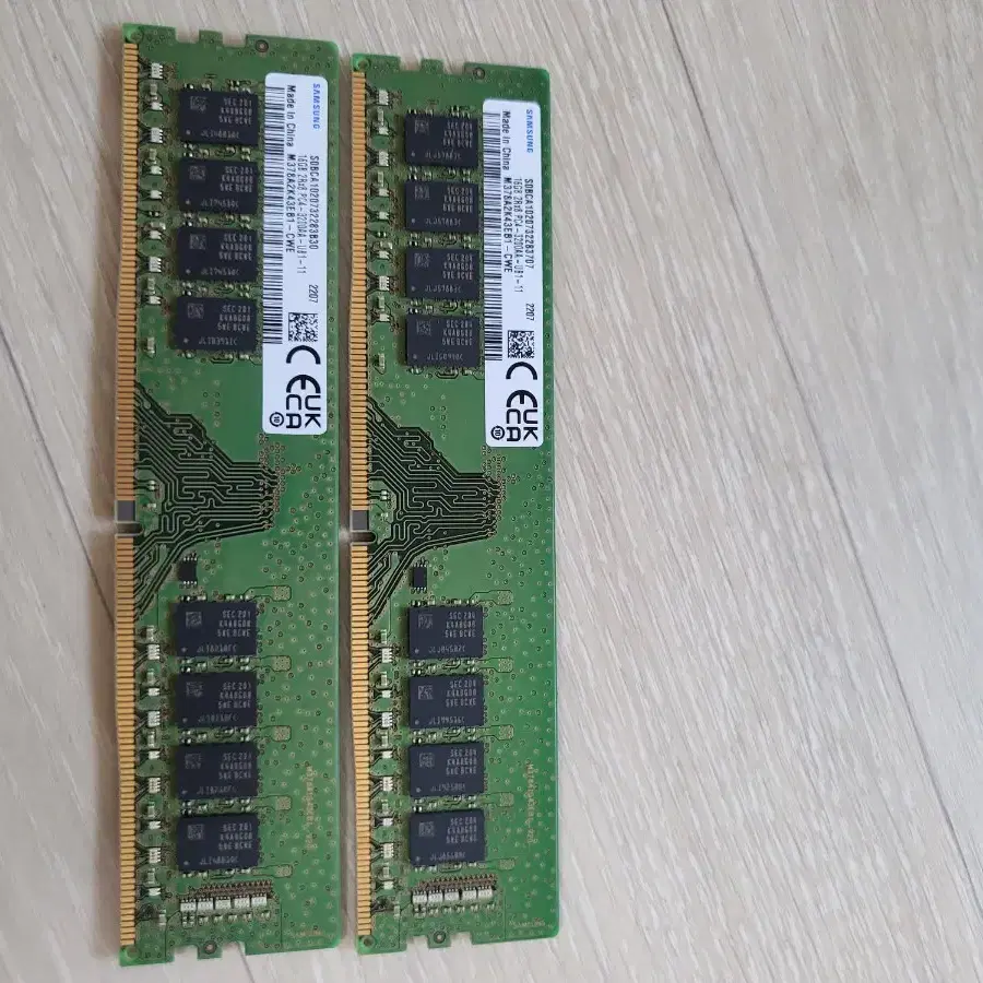 램 삼성 DDR4 16GB 팝니다