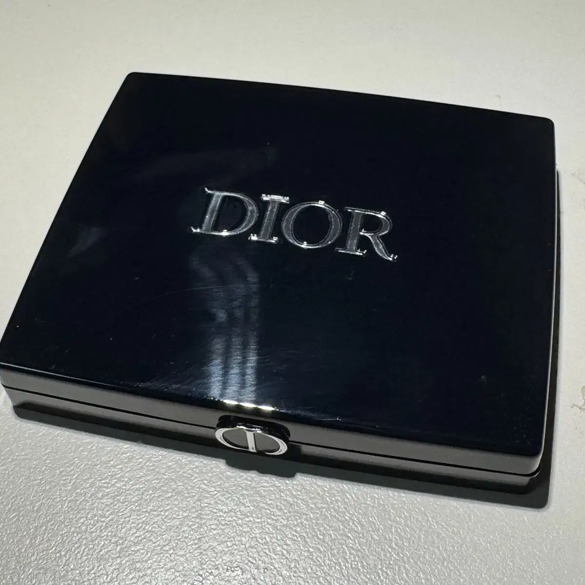 디올 DIOR 5꿀뢰르 아이팔레트 879 루즈 트라팔가