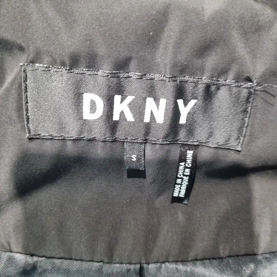 DKNY여성다운패딩S[반값택포]