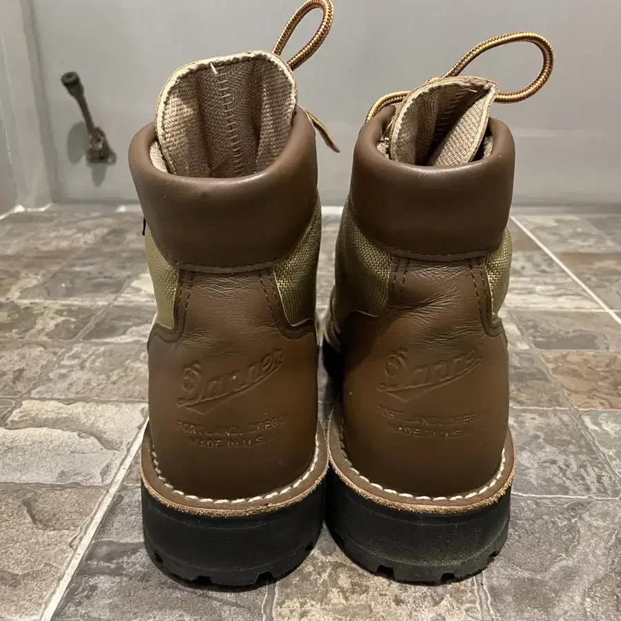 DANNER 대너 라이트 8.5 EE