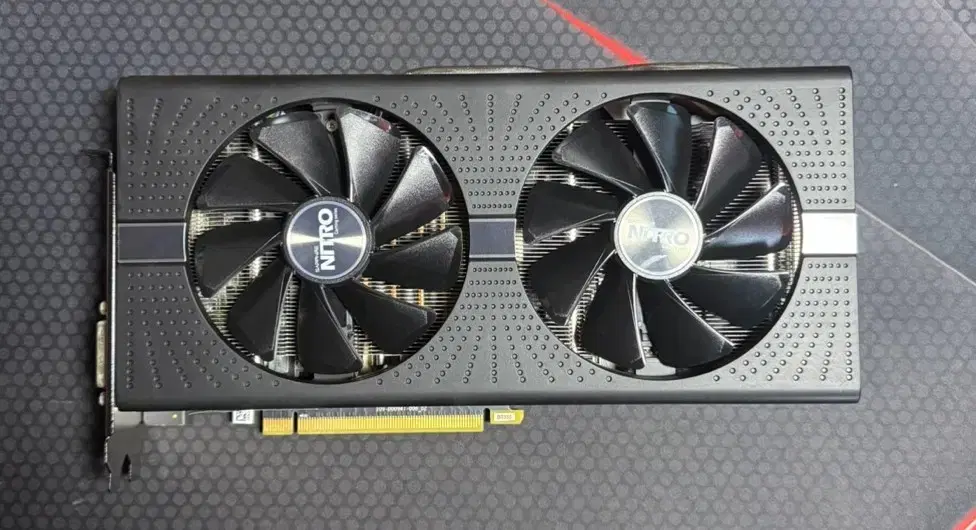 사파이어 니트로 라데온 RX580 8G