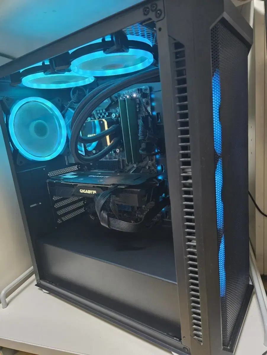 고사양 컴퓨터 I9 9900KF GTX 1070TI