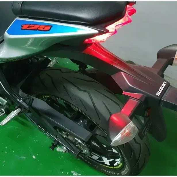 gsx-r 125 21년식 판매합니다.