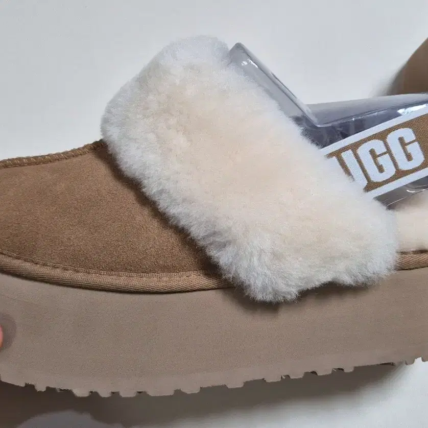 어그 펀케트 새상품 UGG FUNKETTE