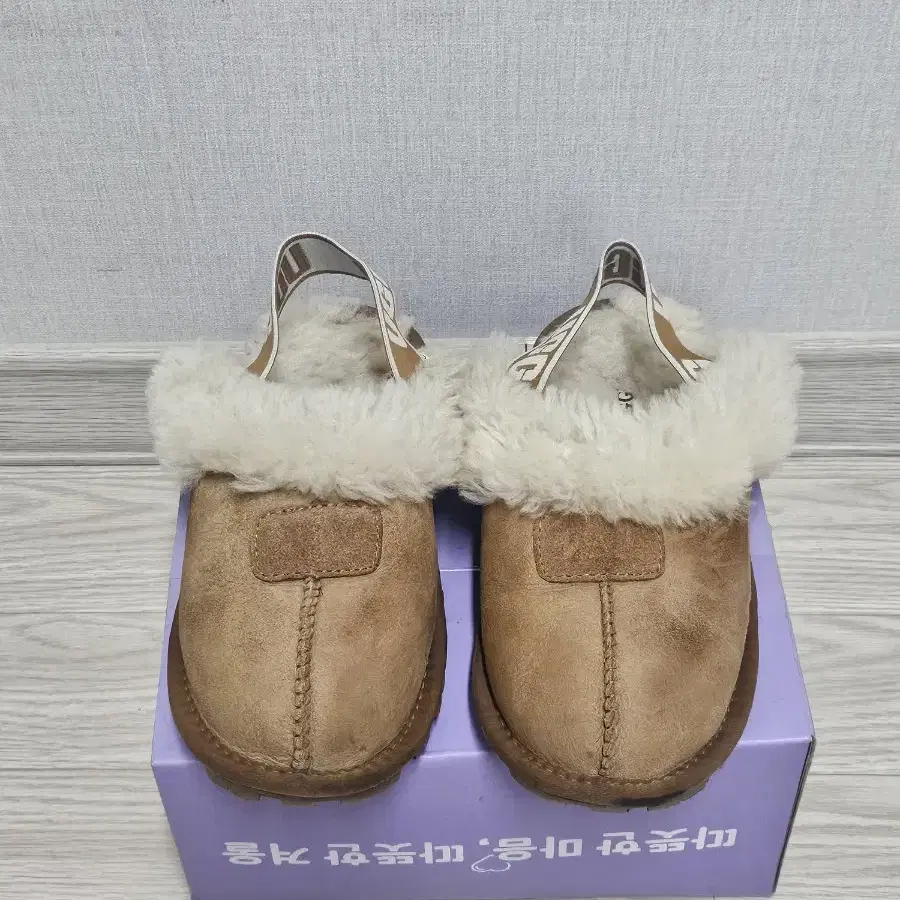 UGG 어그