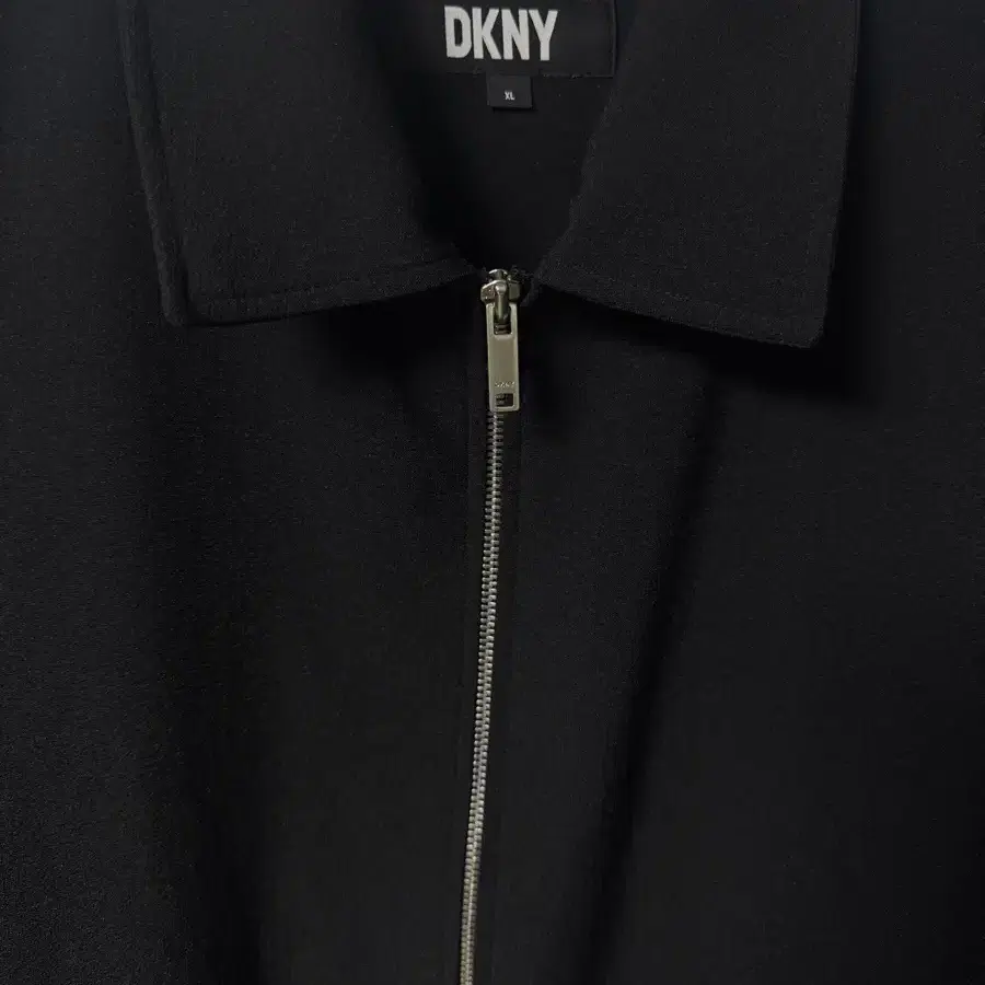 DKNY 트러커 자켓 팝니다