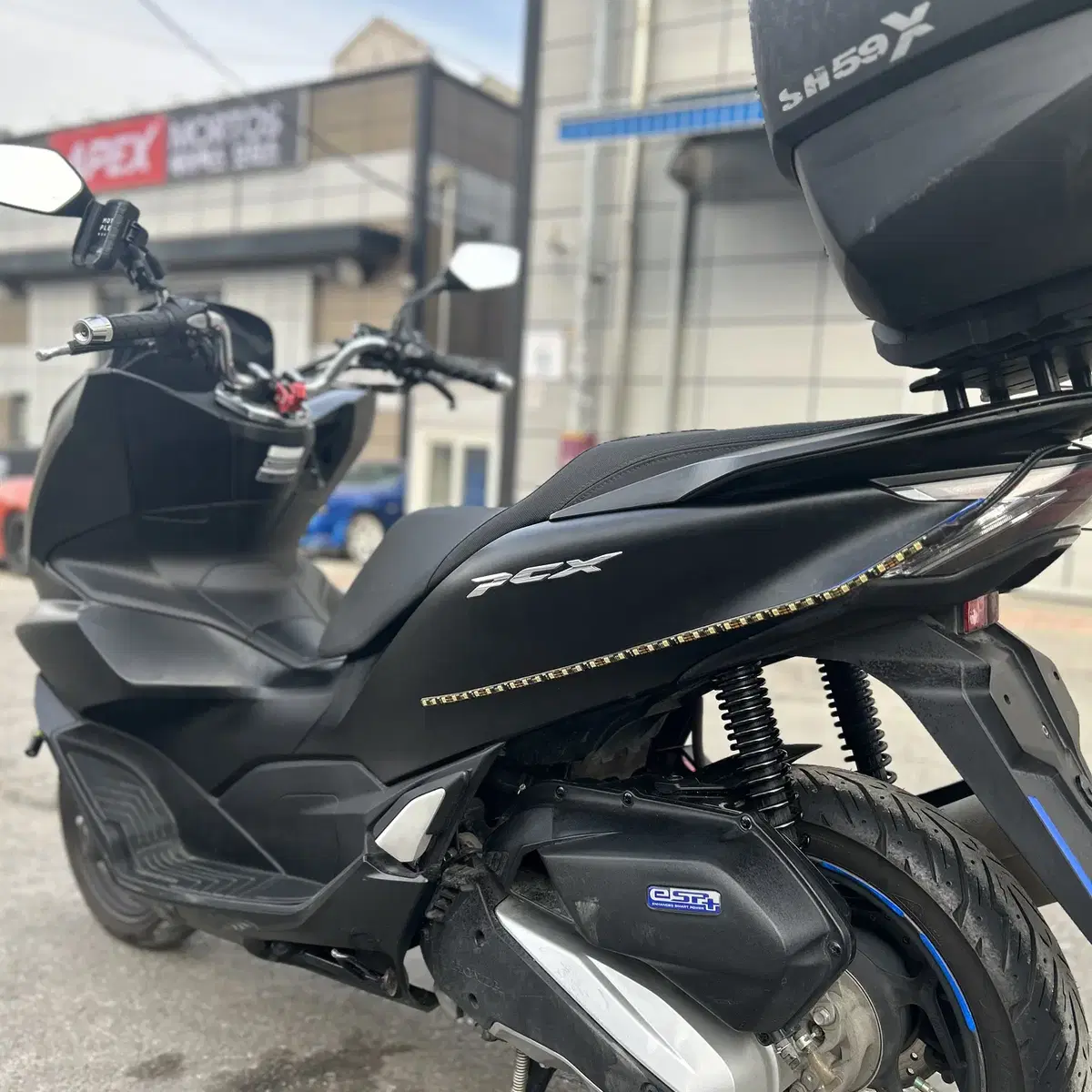 pcx125 23년형 키로수짧고 컨디션 좋은 바이크 저렴하게 판매합니다.