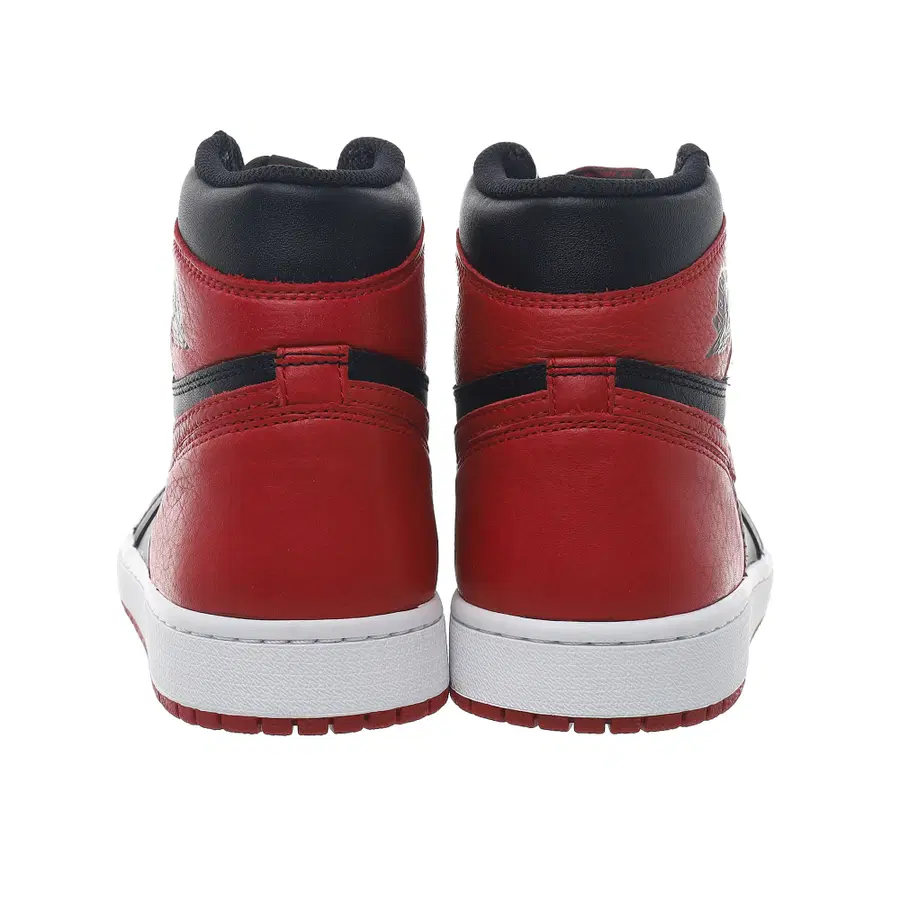 Air Jordan 1 Retro High OG Bred 2016