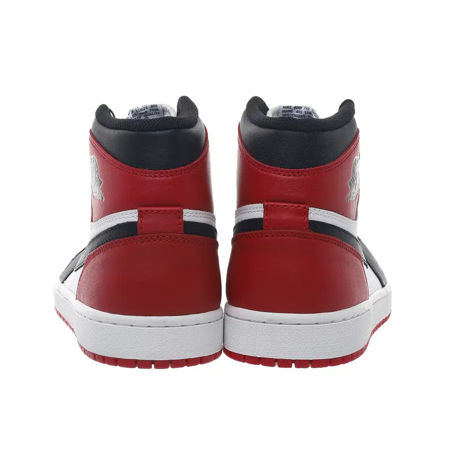 2013年款 Air Jordan 1 Retro High OG "Black Toe"