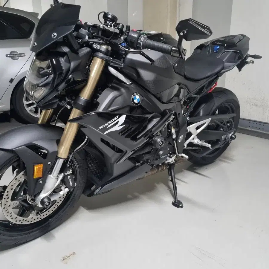 BMW S1000R 싱글알 23년식 24년출고 5,7xxkm 보증기간 2