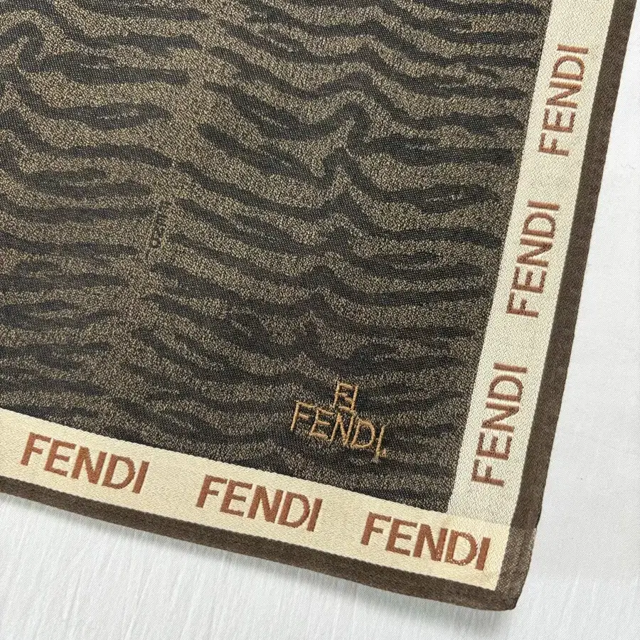 펜디 FENDI 면 스카프/손수건