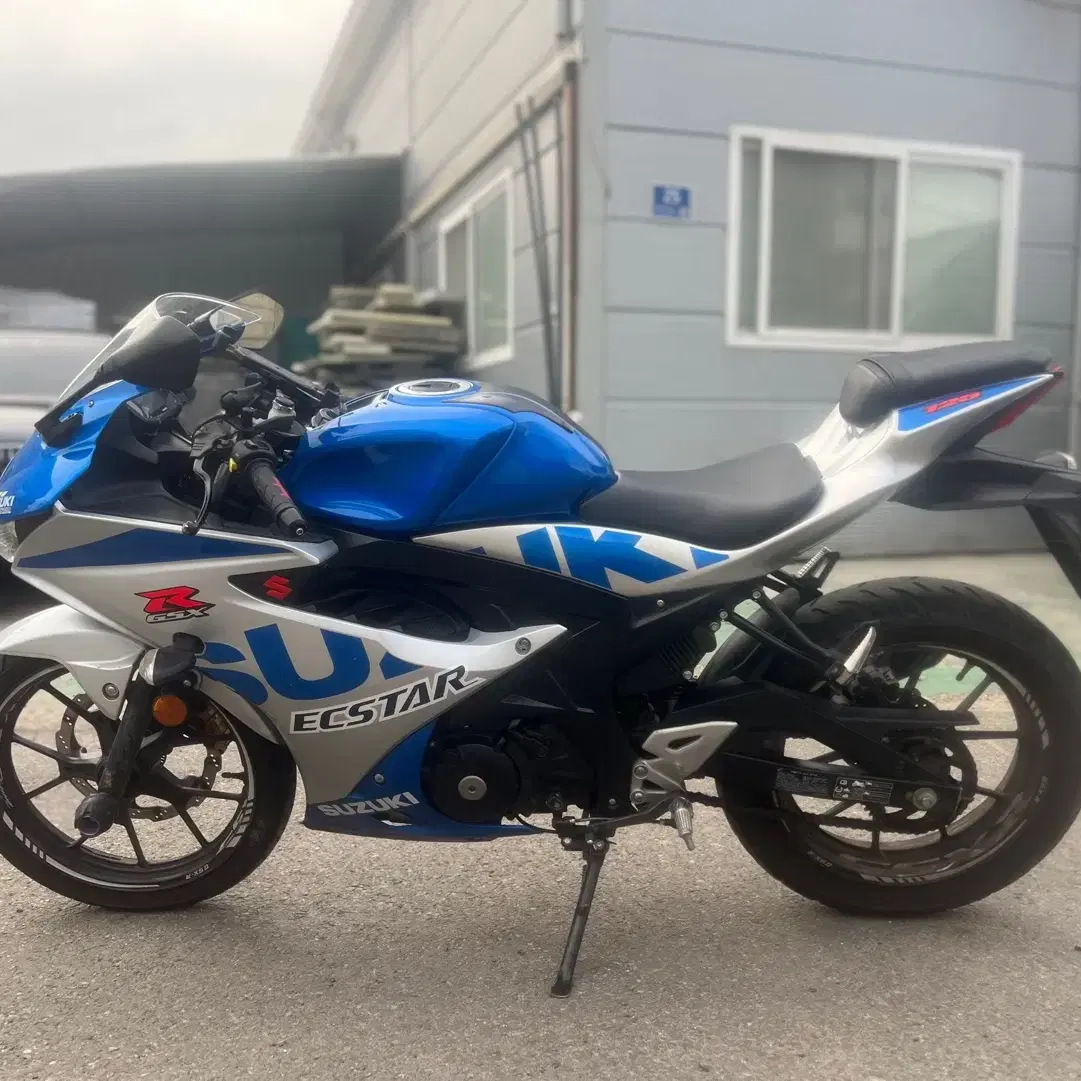 [GSX-R] 2021년식 요시무라 머플러 저렴하게 판매합니다