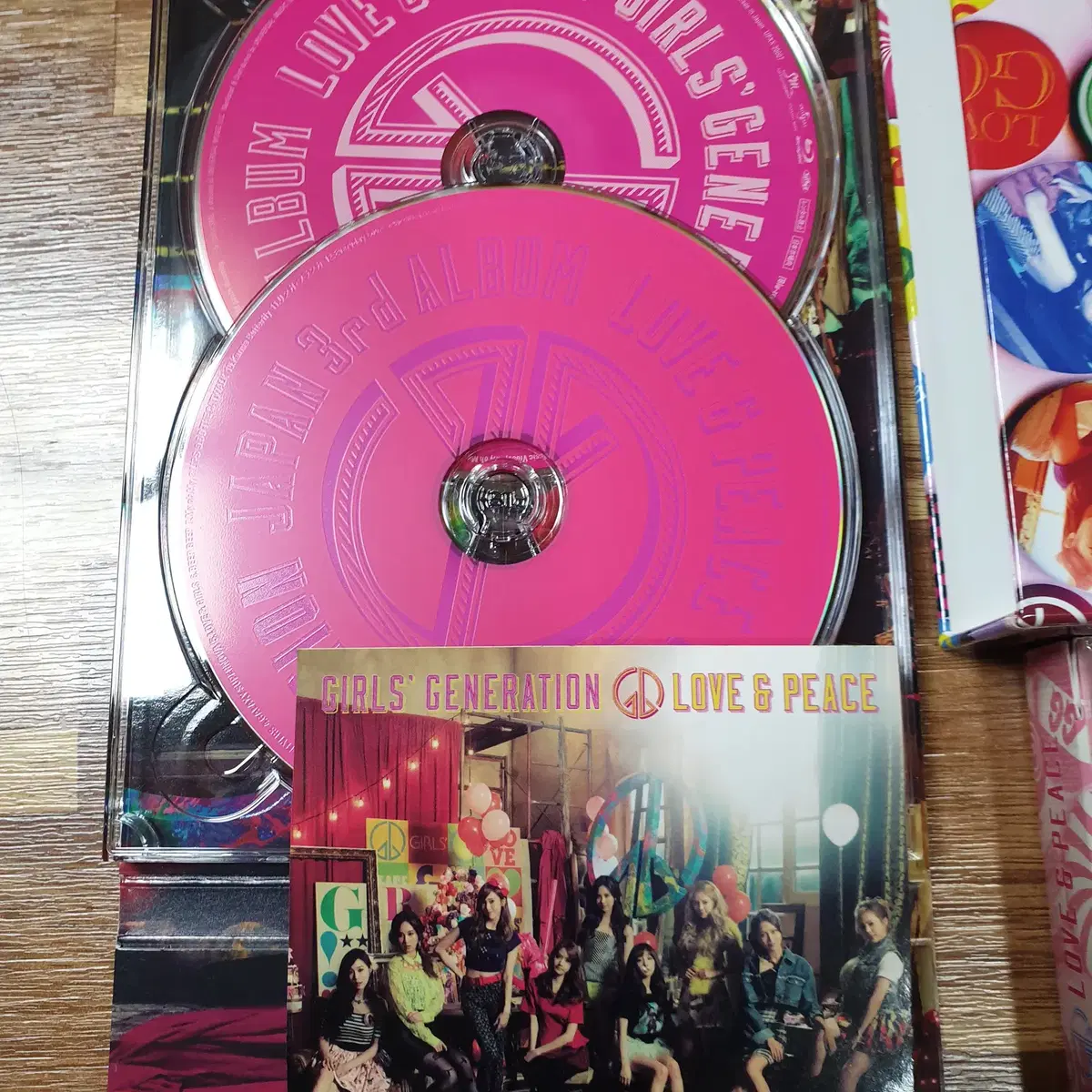 소녀시대 LOVE & Peace - CD & 블루레이 한정판 & 굿즈