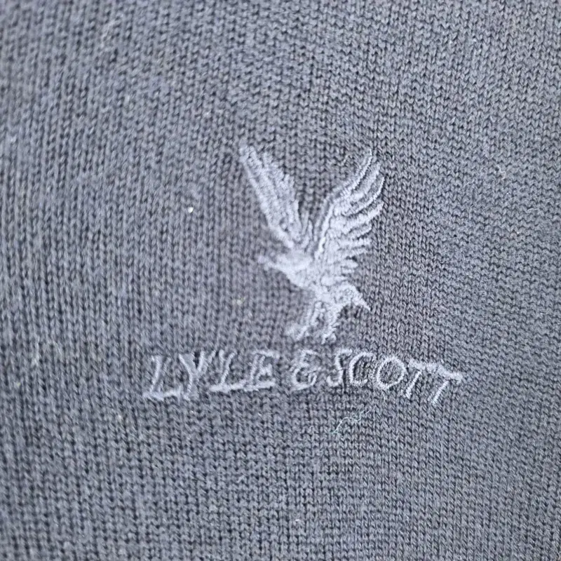 F0710 LYLE SCOTT 남FREE 브이넥 네이비 니트/더크