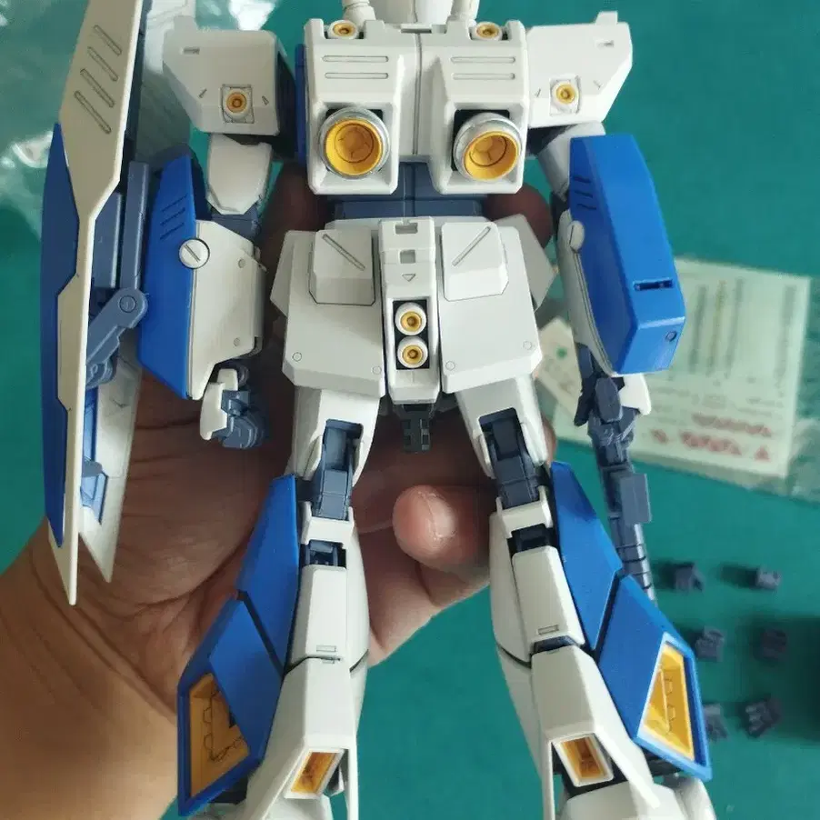 MG 건담 NT-1 2.0 가조립