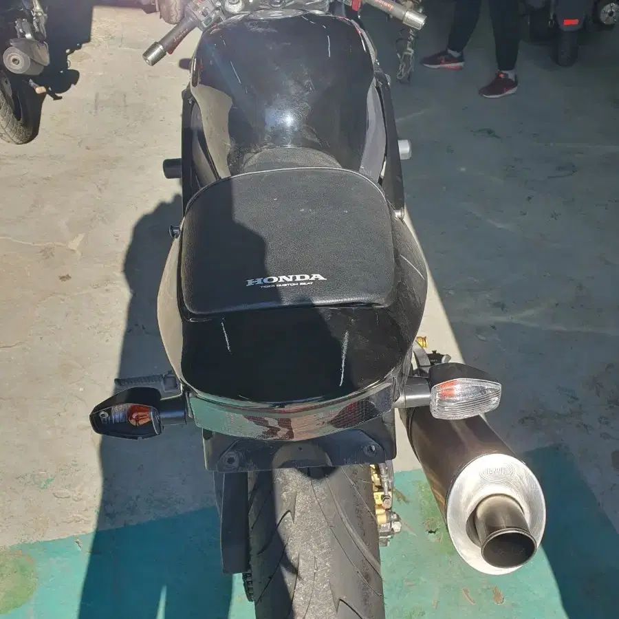 오토바이 CBR900RR  929cc  2002년식