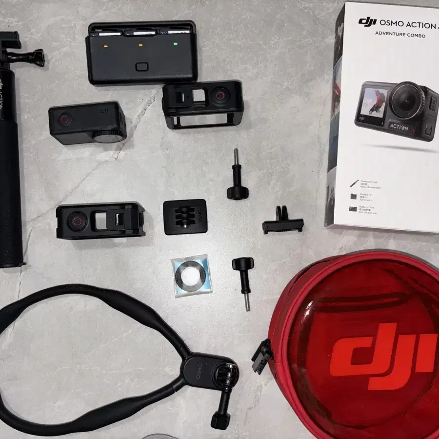 DJI Osmo Action 4 어드벤처 콤보+넥마운트+microSD카드