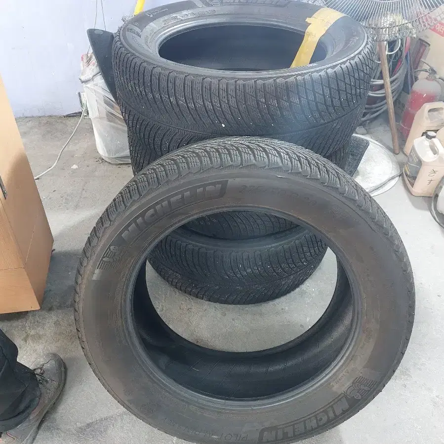 미쉐린타이어275/50 R 20