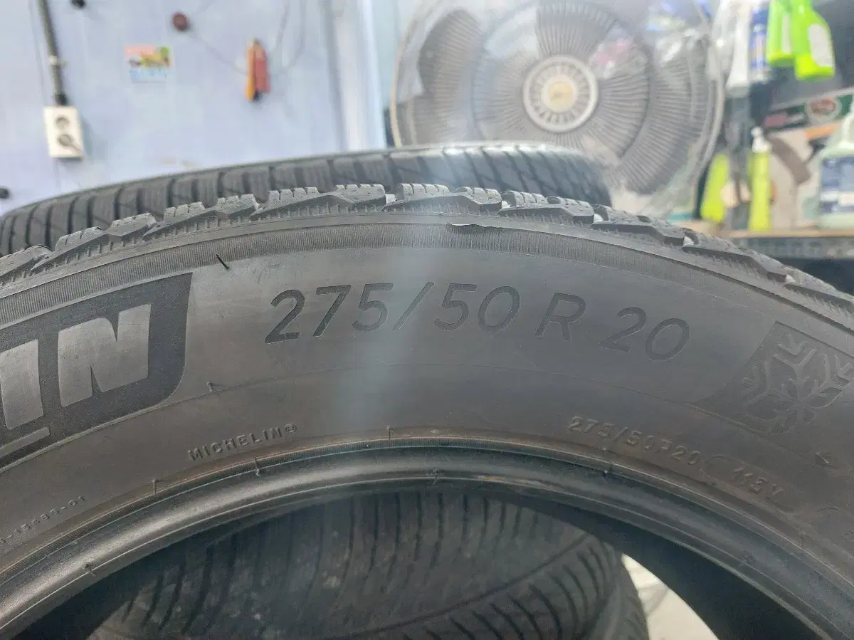 미쉐린타이어275 50R 20