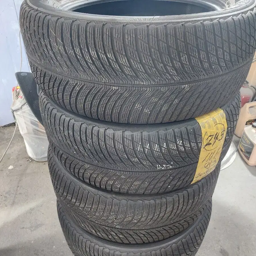 미쉐린타이어275/50 R 20