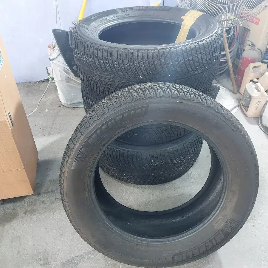 미쉐린타이어275/50 R 20