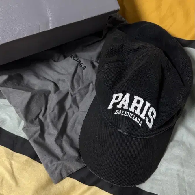 [L] 발렌시아가 paris 볼캡