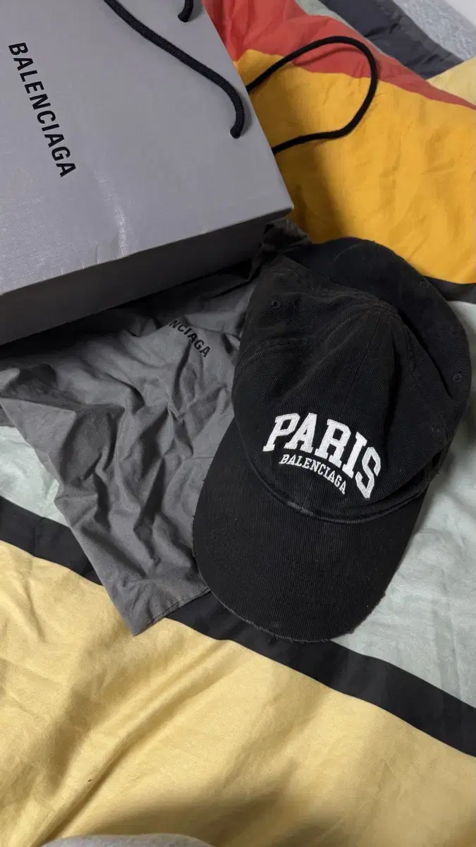 [L] 발렌시아가 paris 볼캡