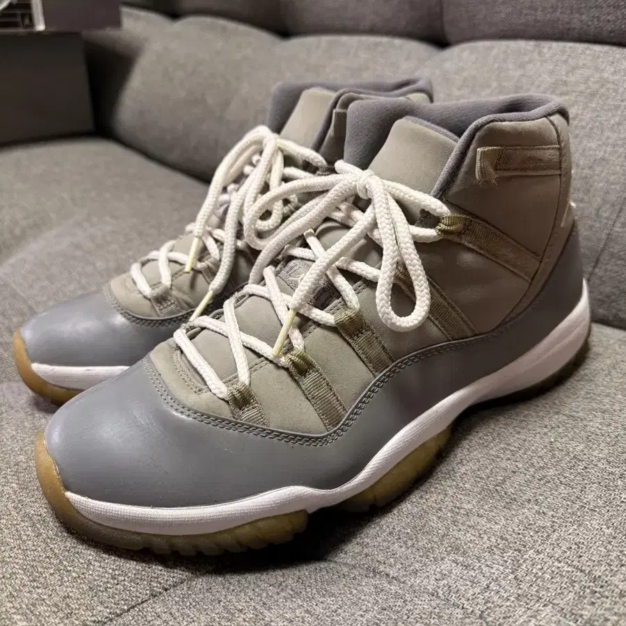 Jordan cool grey 조던 11 미드 쿨그레이