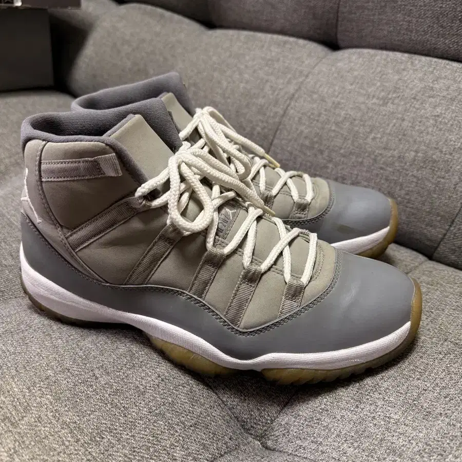 Jordan cool grey 조던 11 미드 쿨그레이