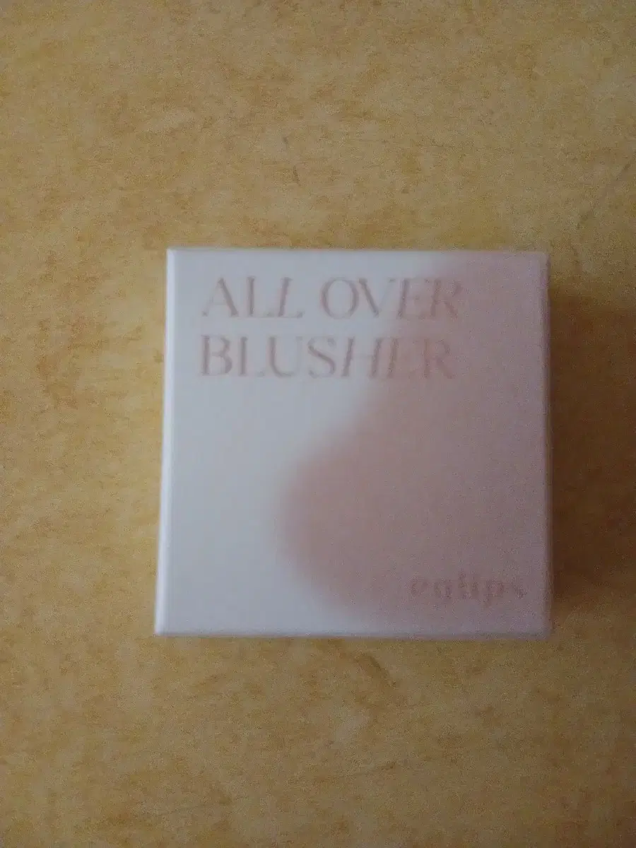 EGLIPS All Over Blush Mini 02BeigeLog