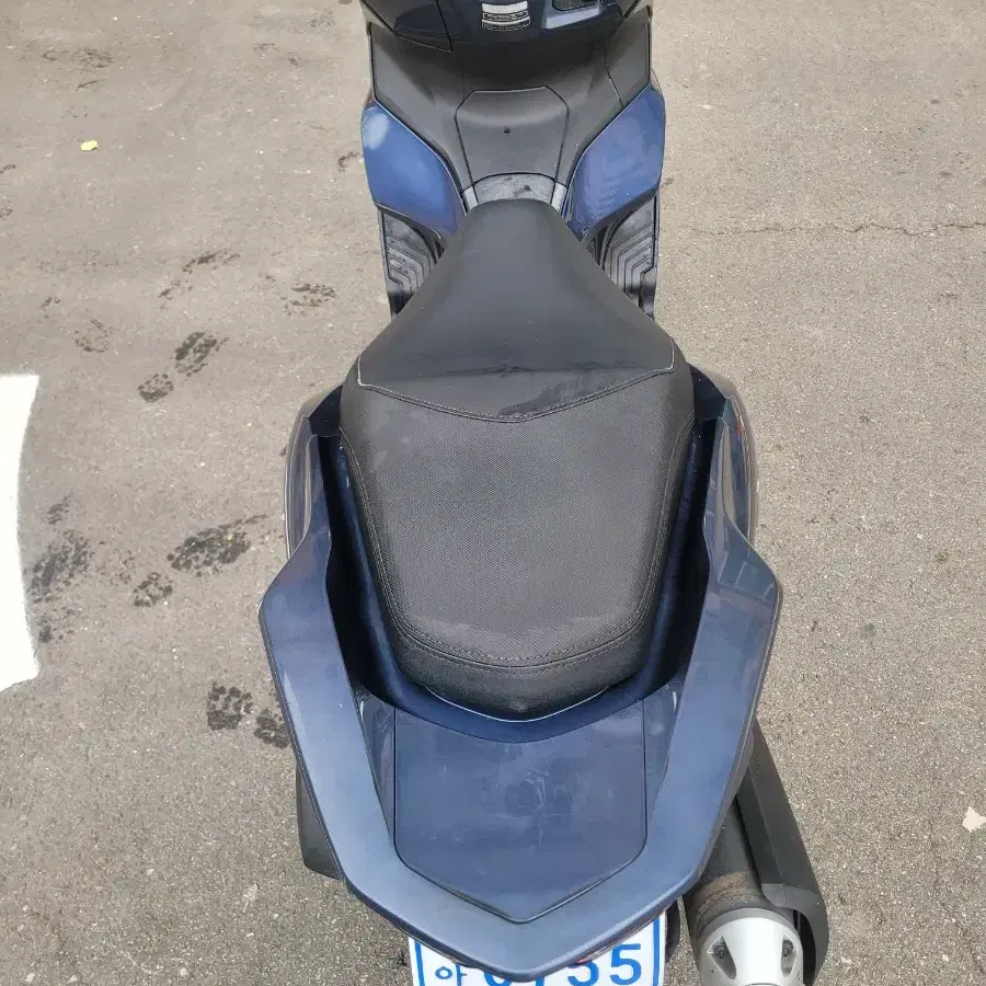 상태좋고 관리잘된 21년식 pcx125 판매합니다.