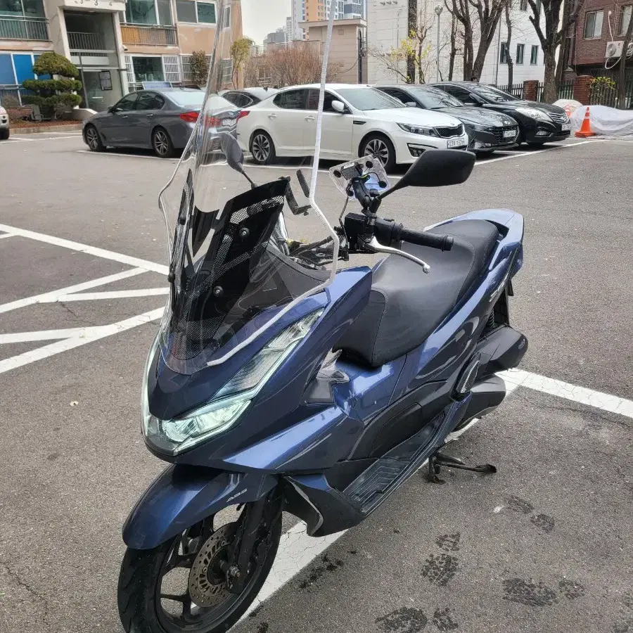 상태좋고 관리잘된 21년식 pcx125 판매합니다.