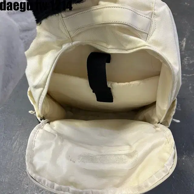 DESCENTE BAG 데상트 백팩 가방