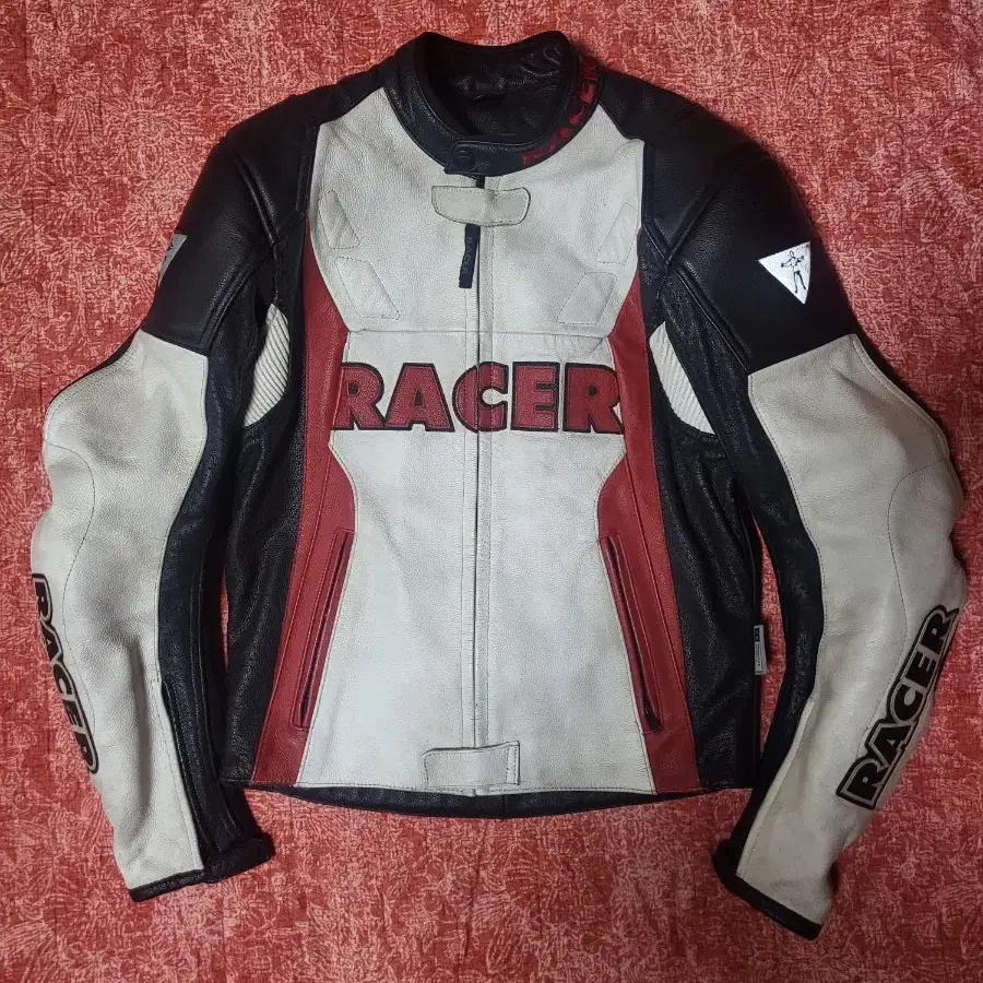 RACER 바이크 가죽자켓 m사이즈 팔아요