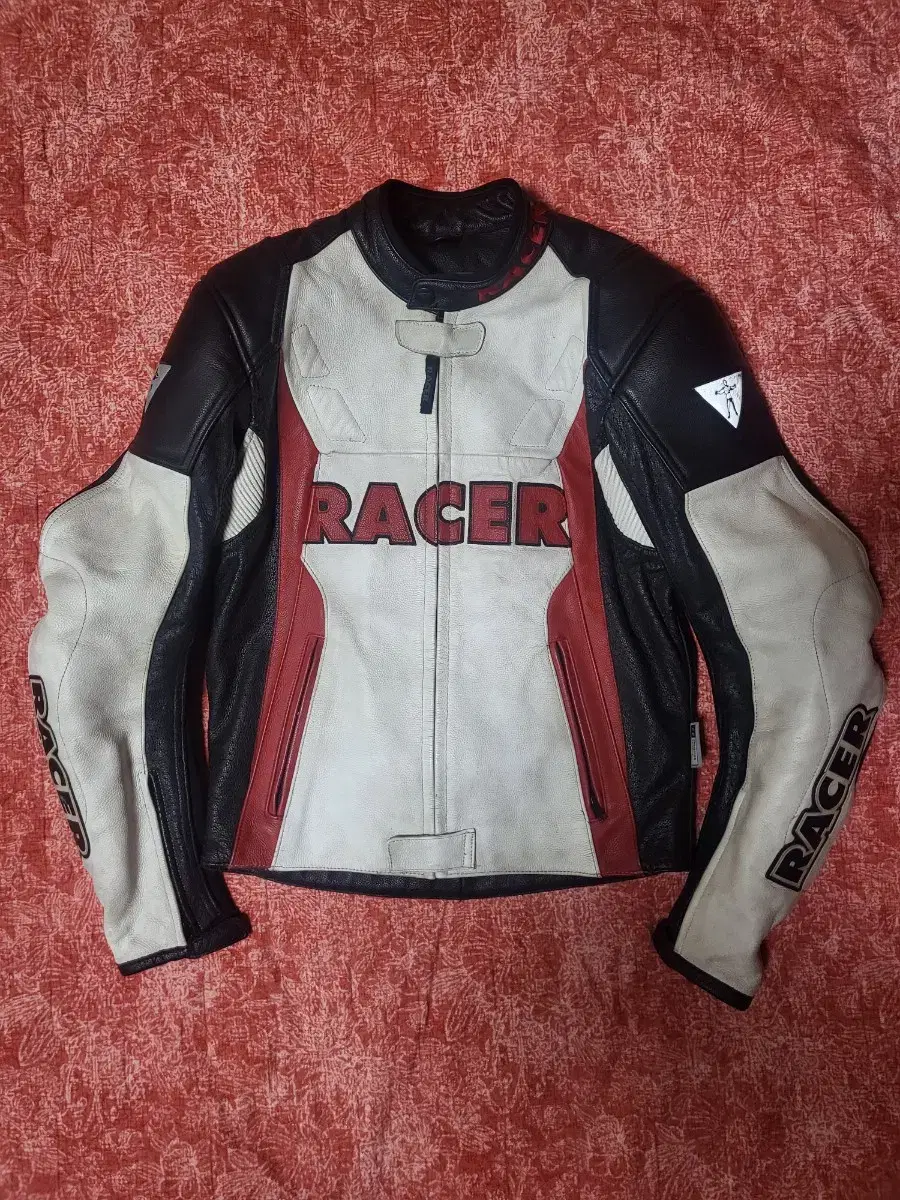 RACER 바이크 가죽자켓 m사이즈 팔아요