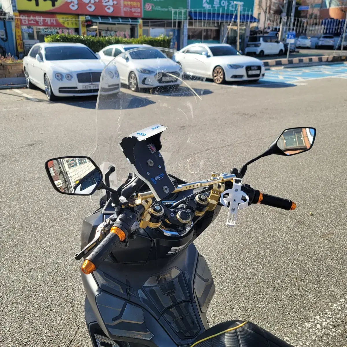 21년식 pcx125 튜닝차량 판매합니다