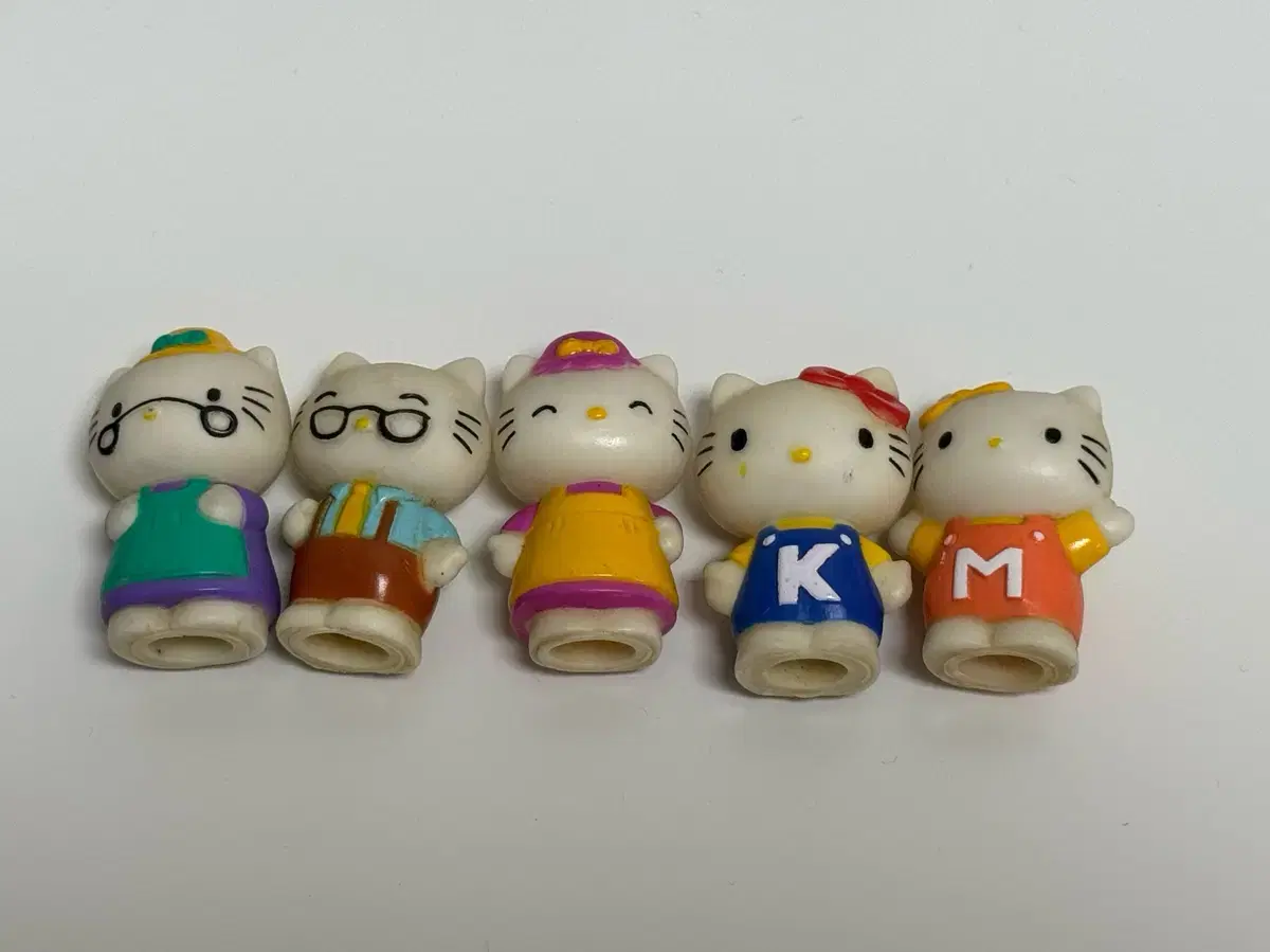 Kitty Family Figure Set