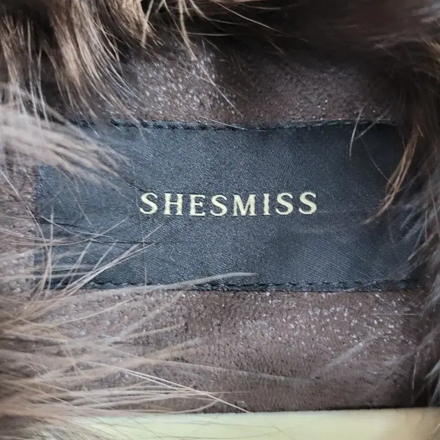 쉬즈미스 SHESMISS 여성 여우털 양가죽 롱코트 S