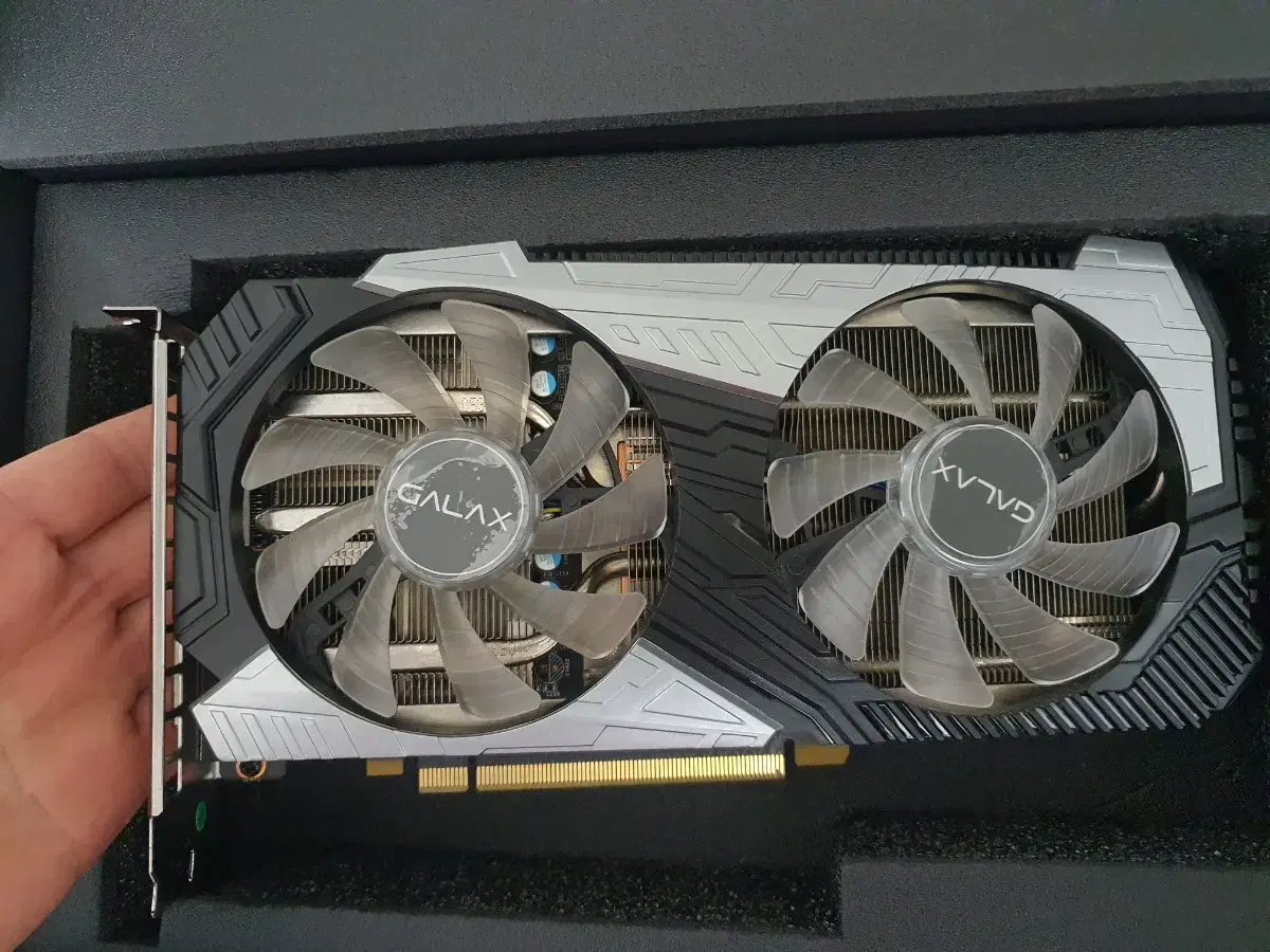 갤럭시 지포스 RTX 2060 SUPER D6 8GB 그래픽카드