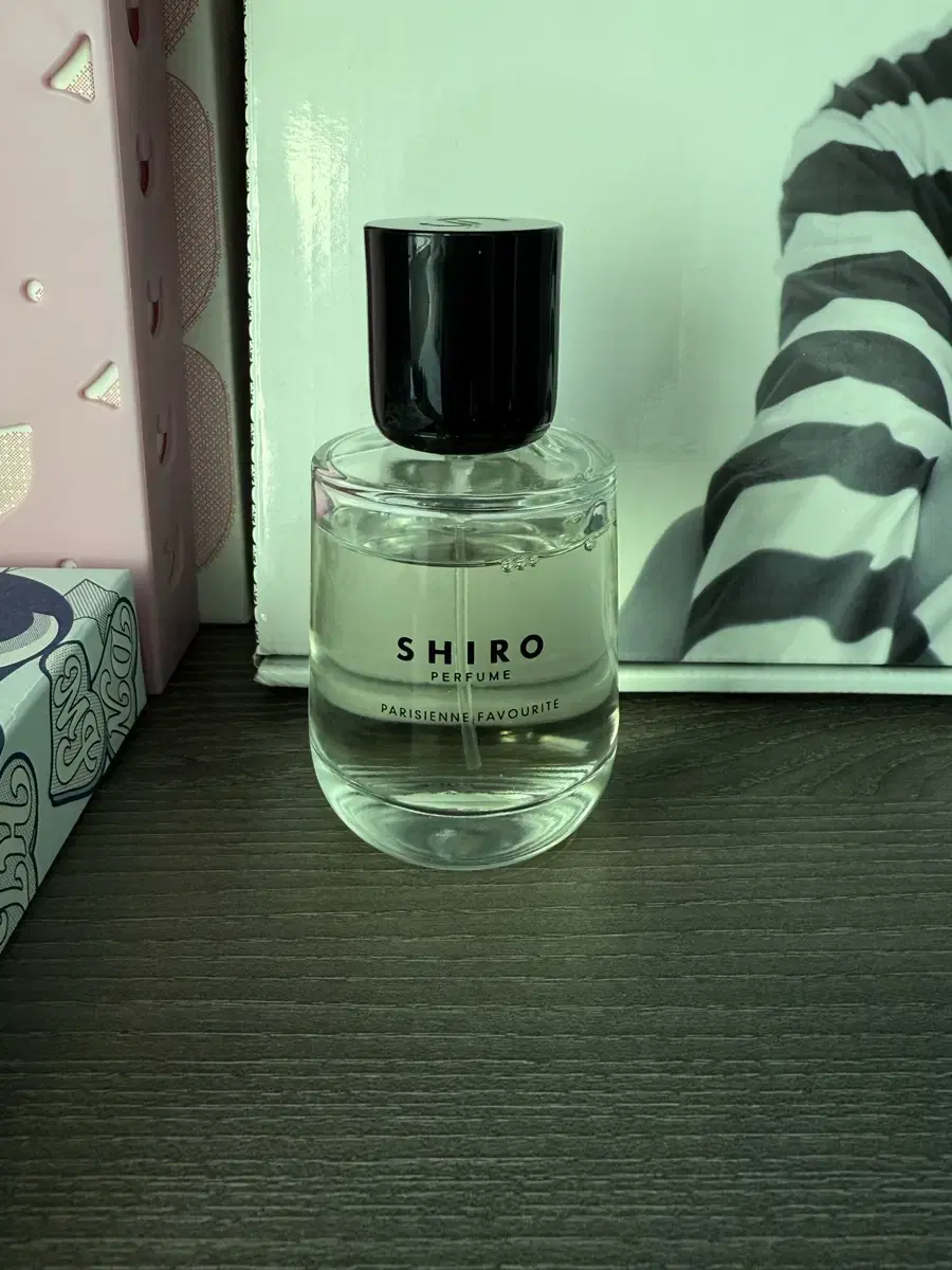 Shiro Parisienne Favourite 시로 파리지앵 페이버릿