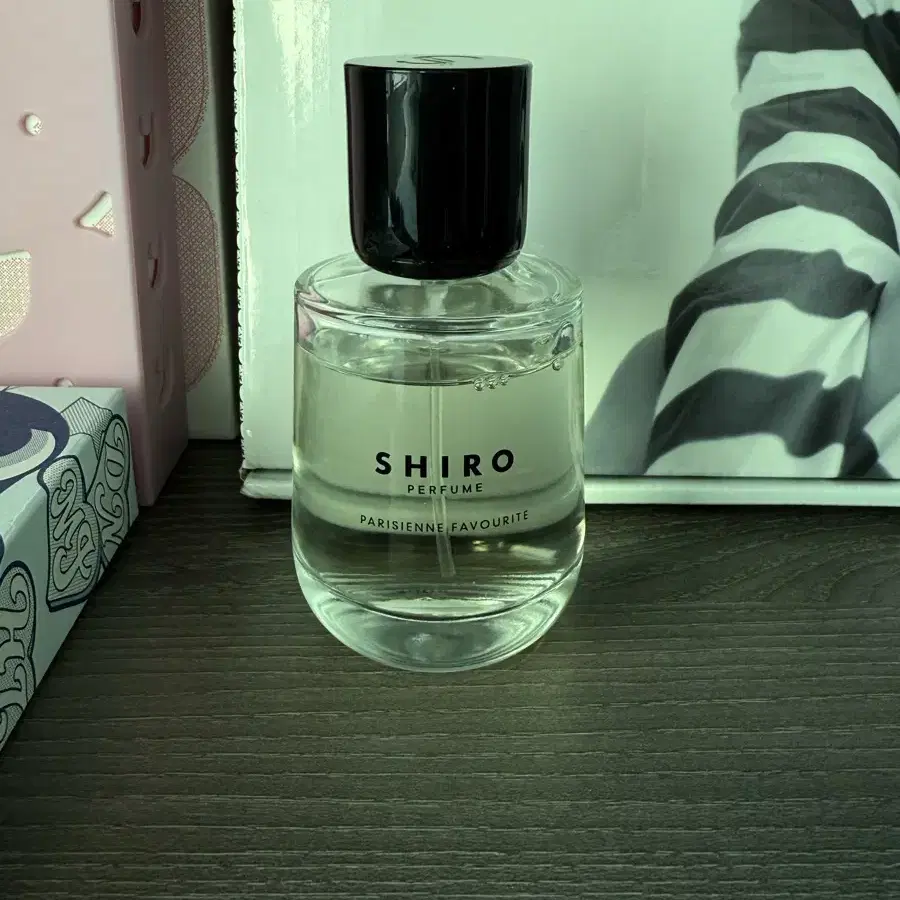 Shiro Parisienne Favourite 시로 파리지앵 페이버릿