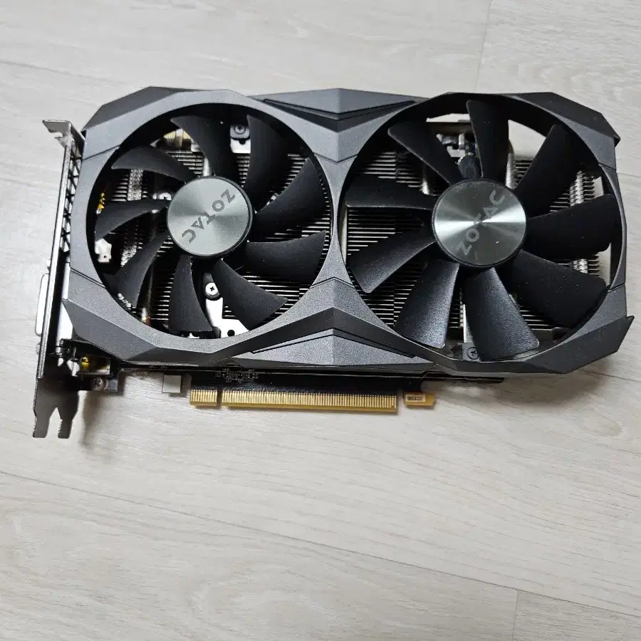 조텍 gtx1070ti mini