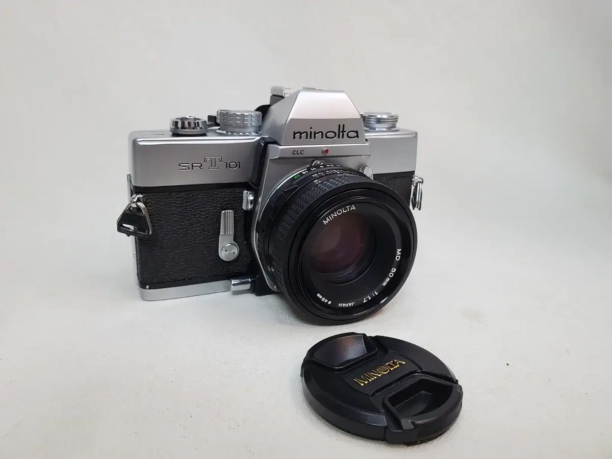 Minolta SRT101 Camera