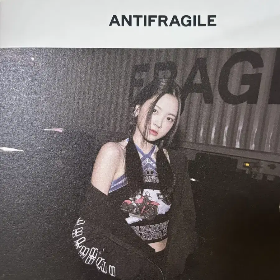 르세라핌 ANTIFRAGILE 미니 개봉 앨범 팝니다