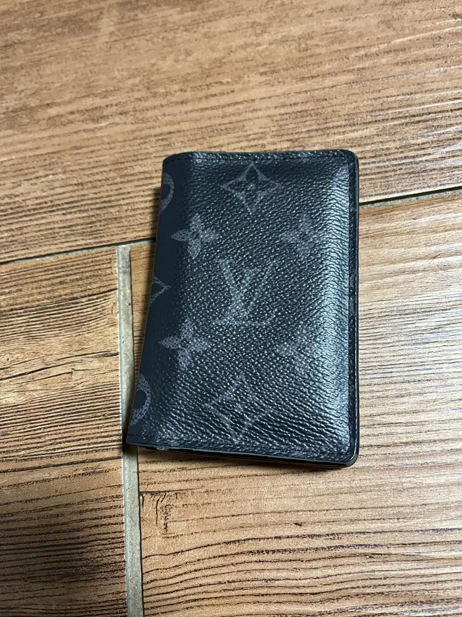 (100% Genuine) Louis Vuitton Eclipse Organizer Black