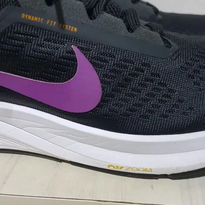 택포 270~275 A급 NIKE ZOOM-AIR 경량 왕쿠션 운동화!