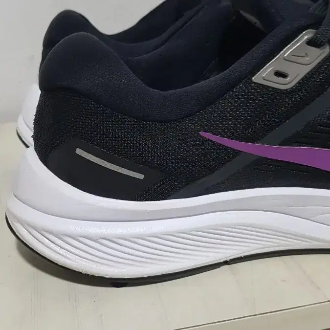 택포 270~275 A급 NIKE ZOOM-AIR 경량 왕쿠션 운동화!